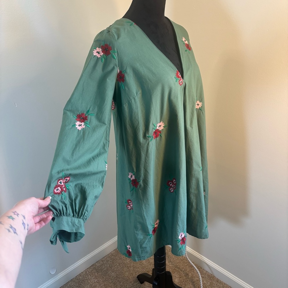 ASOS Green Dress with Pink Floral Detail - Picture 3 of 14